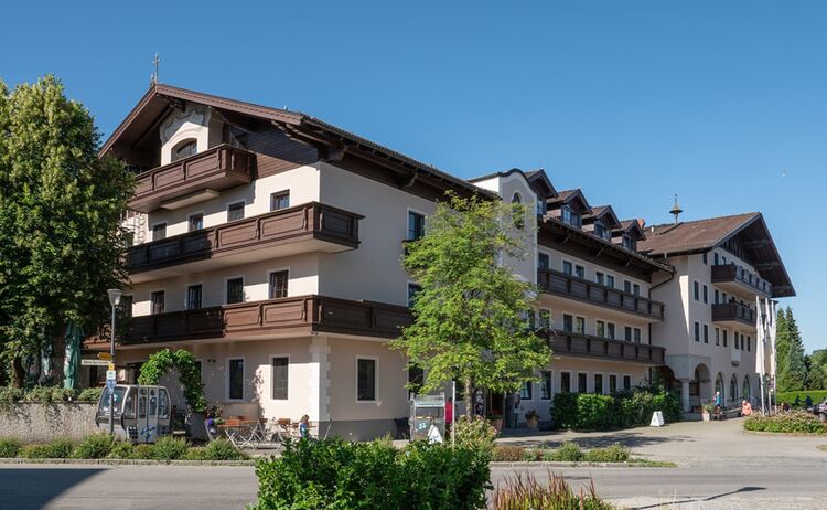 Hotelansicht Sommer 1 Hauptbild Neu Web