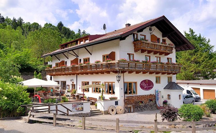 Landgasthof Alte Bergm Hle In Fischbachau 3