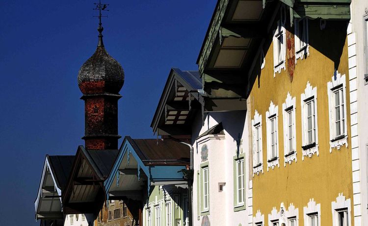 Historische Giebel prägen das Stadtbild in Bad Tölz - Bild: Tourist-Info Bad Tölz